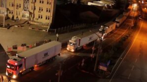 bakuden cikan yardim tirlari turkiye uzerinden suriyeye gidiyor 39n8iFVK