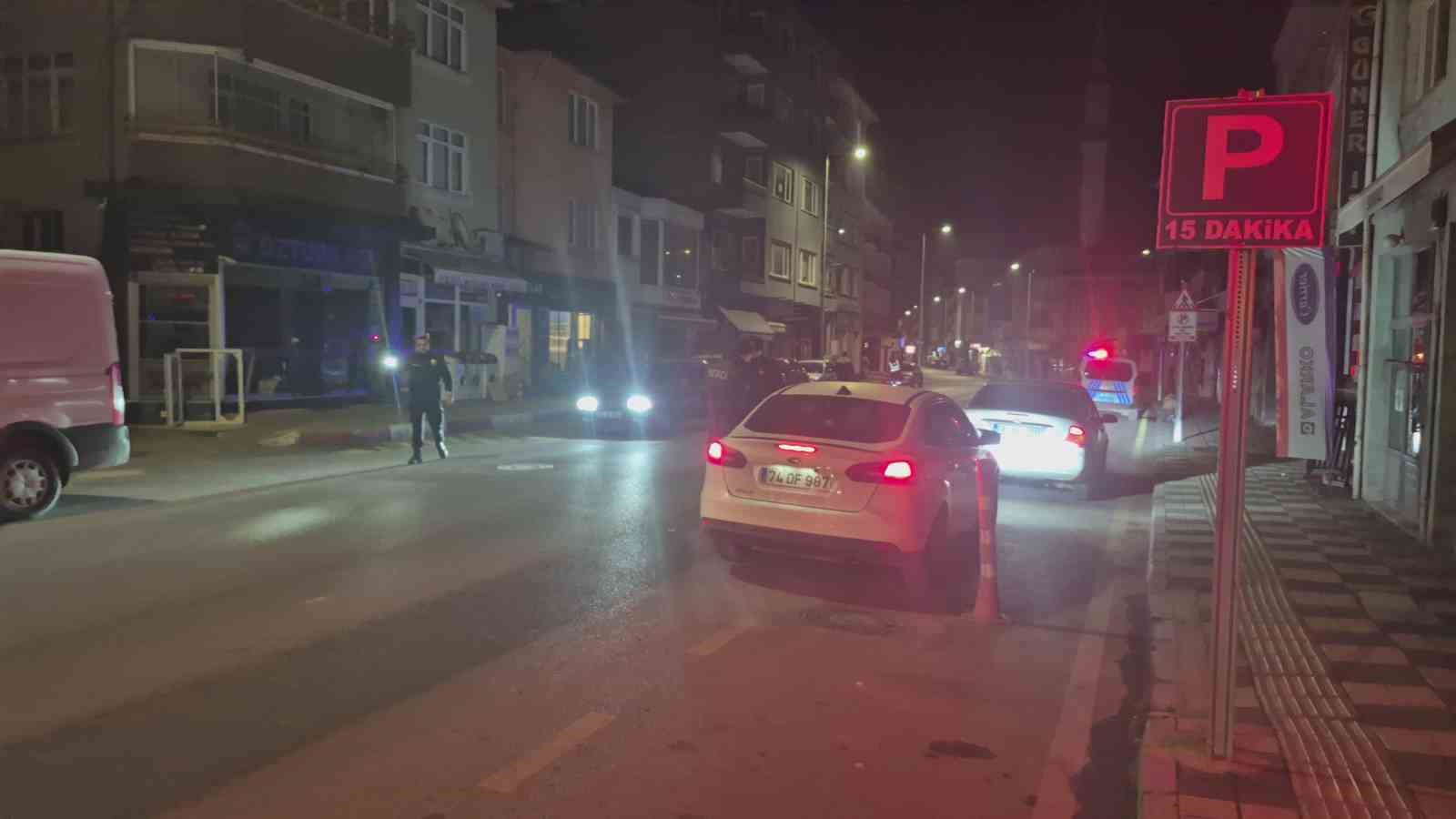 bartinda gece yarisi sok asayis uygulamasi BaJqw2mW