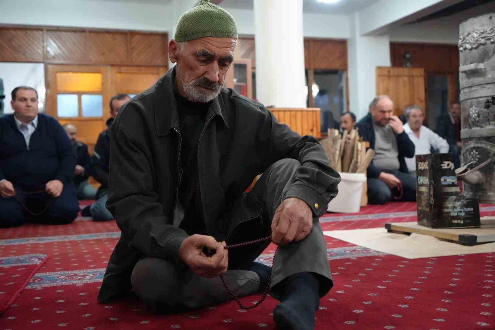 bu gelenek 500 yili askin suredir devam ediyor bir bayram havasi olusuyor wbac4TsS