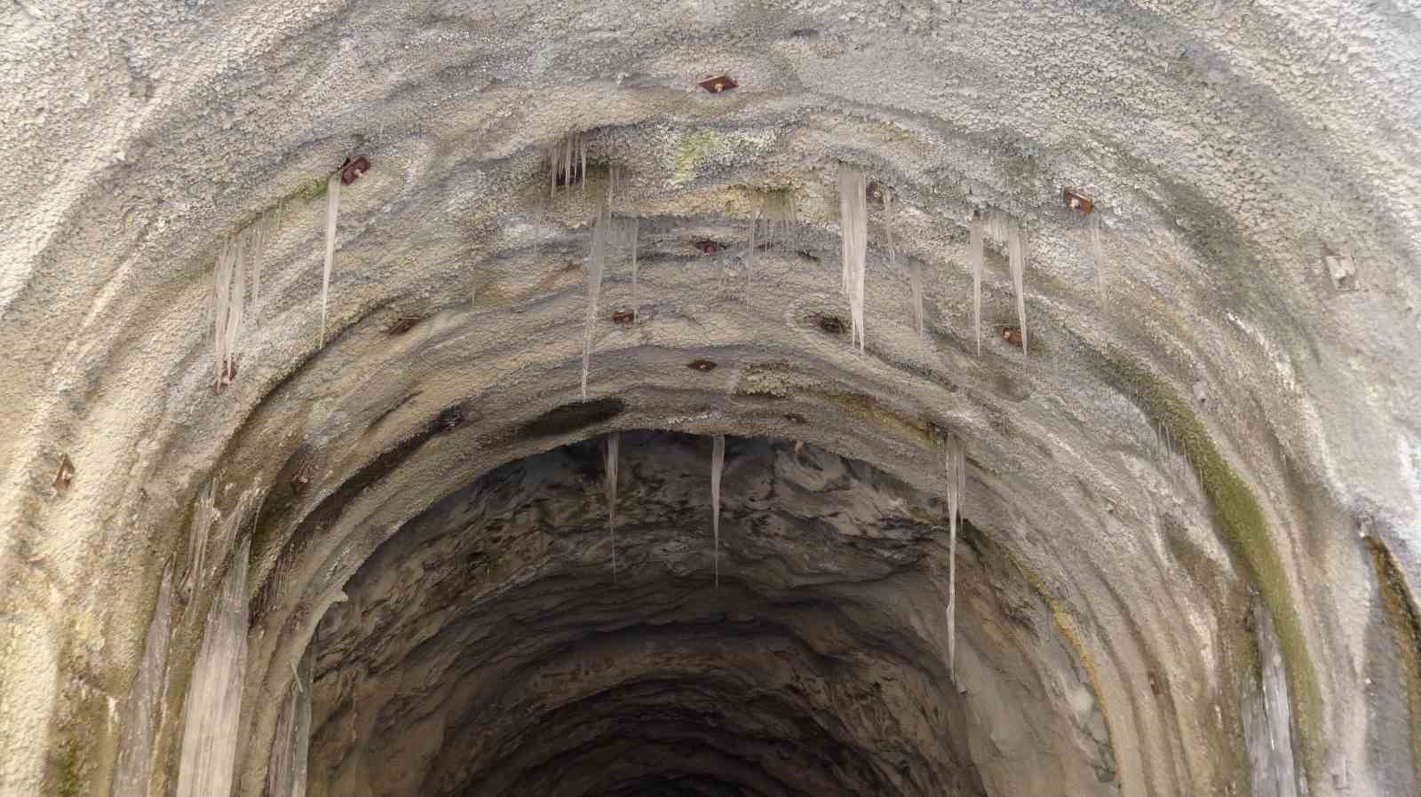 bu tunelden gecmek yurek ister