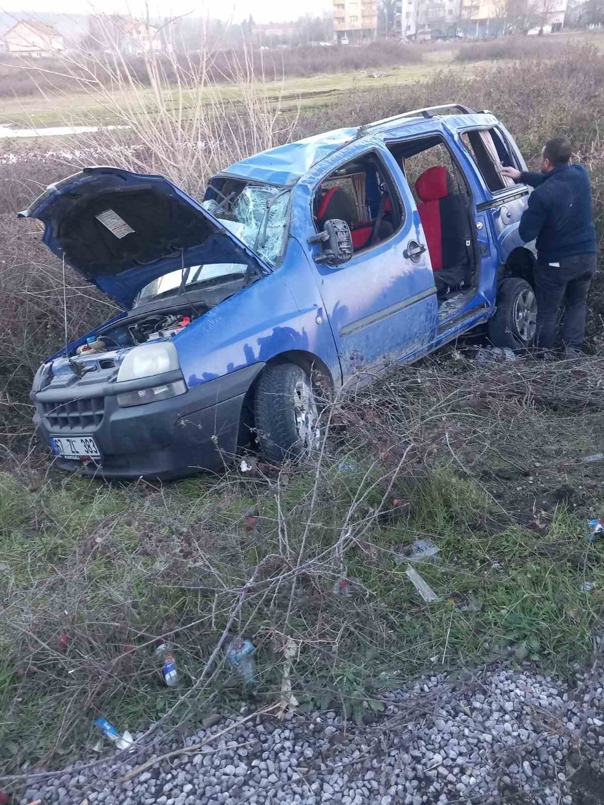 caycumada trafik kazasi 5 yarali cHpzuTBA