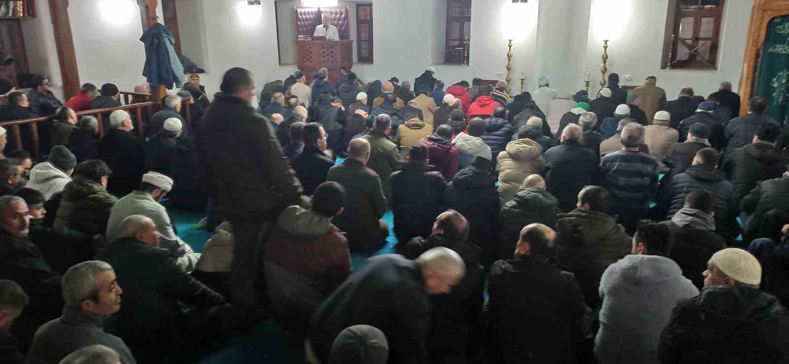 devrekte regaip kandili cosku icerisinde idrak edildi q28nv2Ah