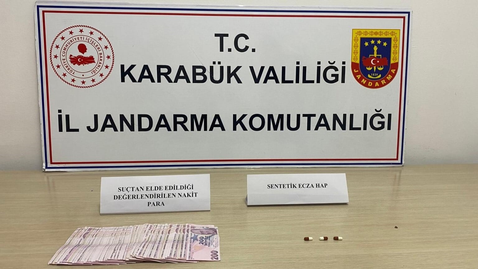jandarmadan uyusturucu operasyonu VnPuzfyk