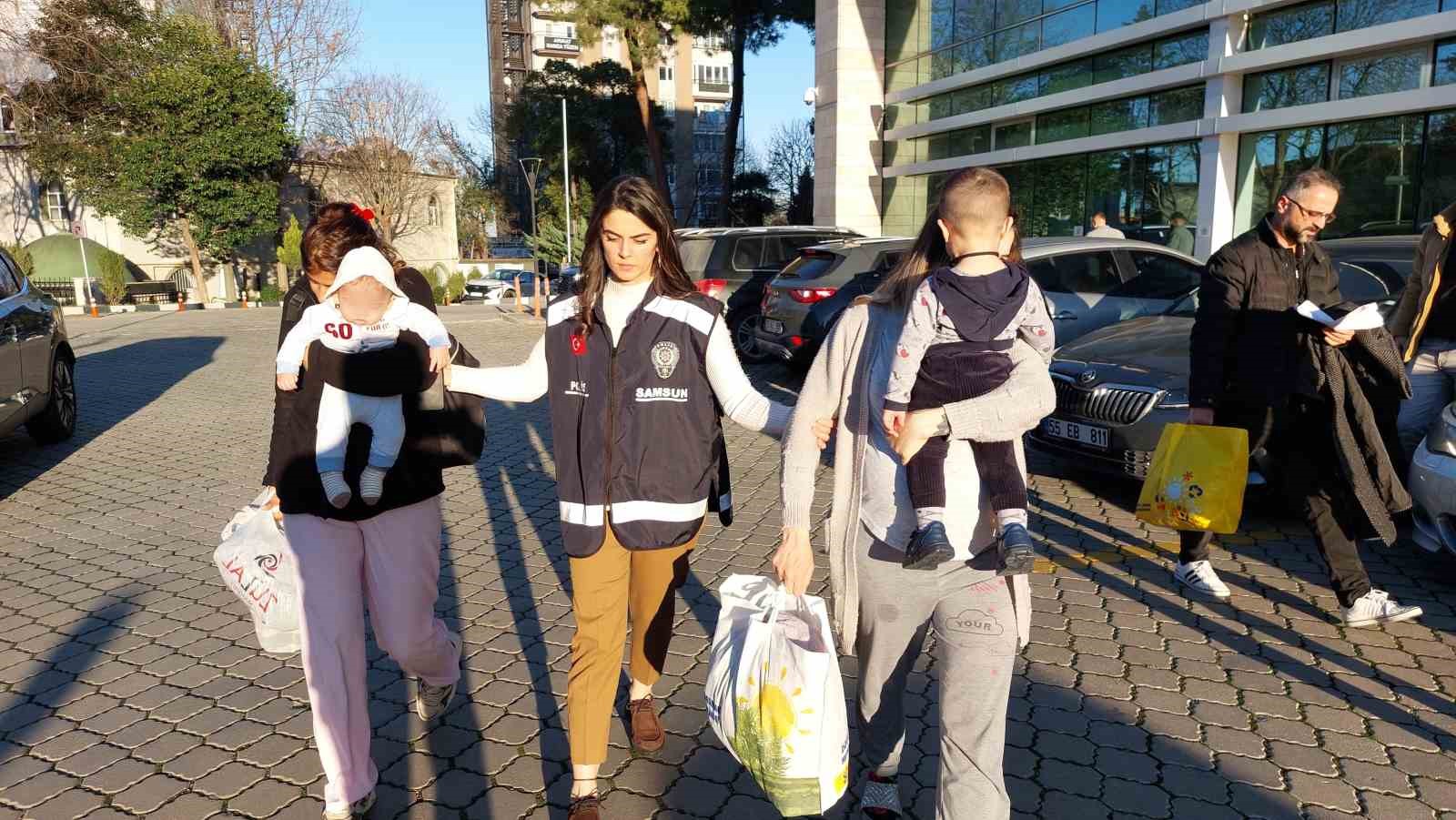 kadin hirsizlar kucaklarinda cocuklariyla cezaevine gonderildiler uF9ei6tJ