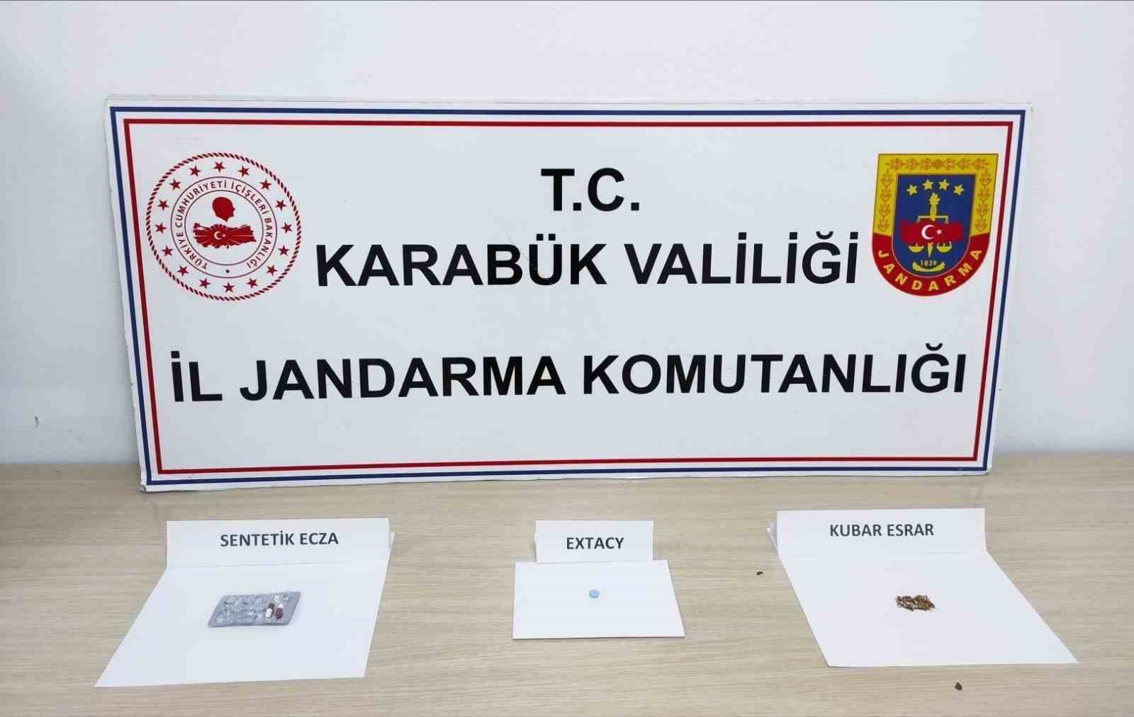 karabukte uyusturucu operasyonu 2 gozalti COCvEKEN