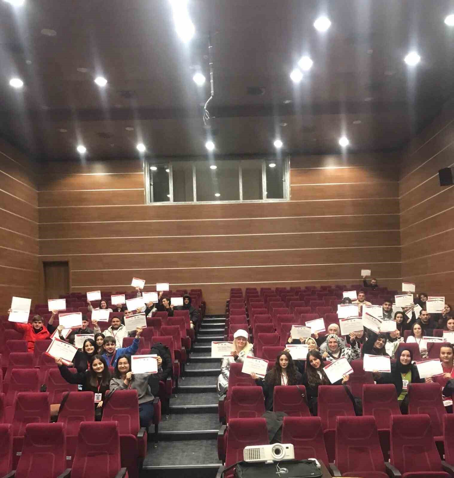 kastamonu universitesinde dijital medya okuryazarligi egitimi duzenlendi Rq3msj63
