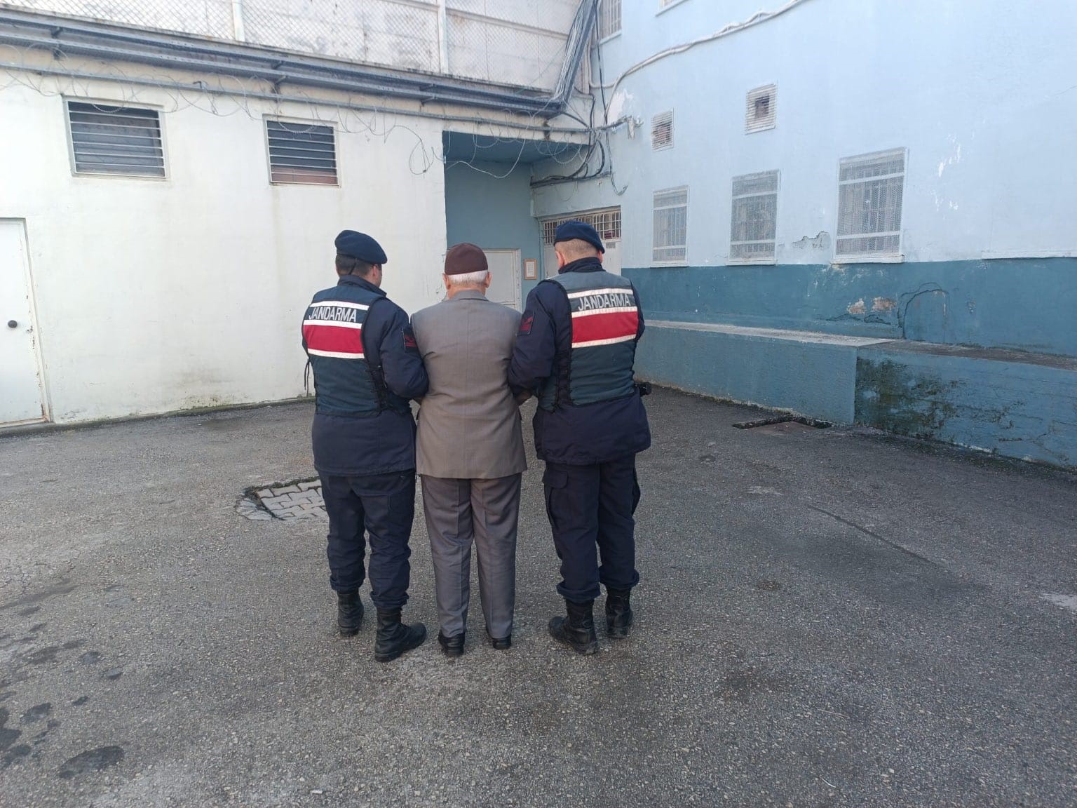 kastamonuda kasten oldurme sucundan aranan sahis yakalandi cdQVbzEf