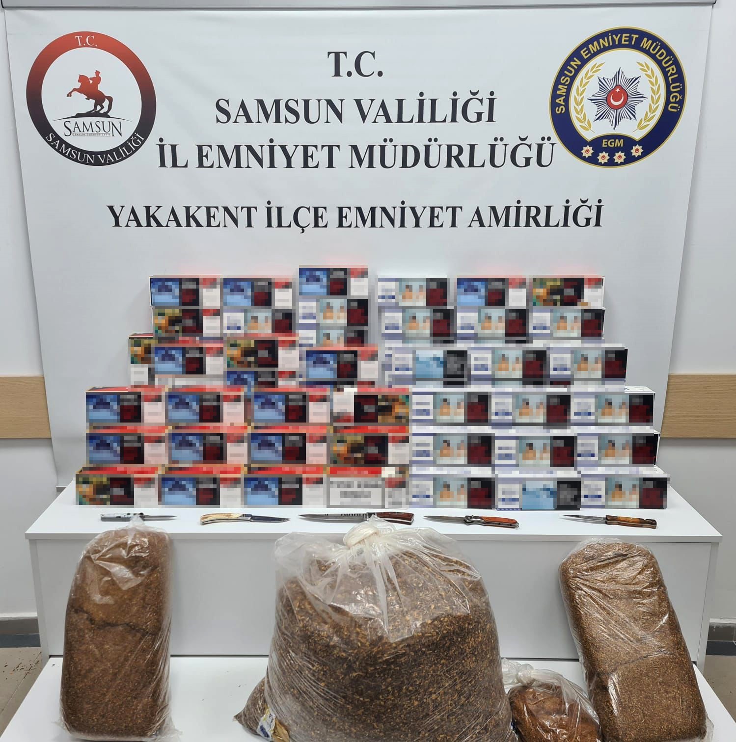 samsunda 20 bin adet makaron ve 25 kilo kacak tutun ele gecirildi Eju5wncV
