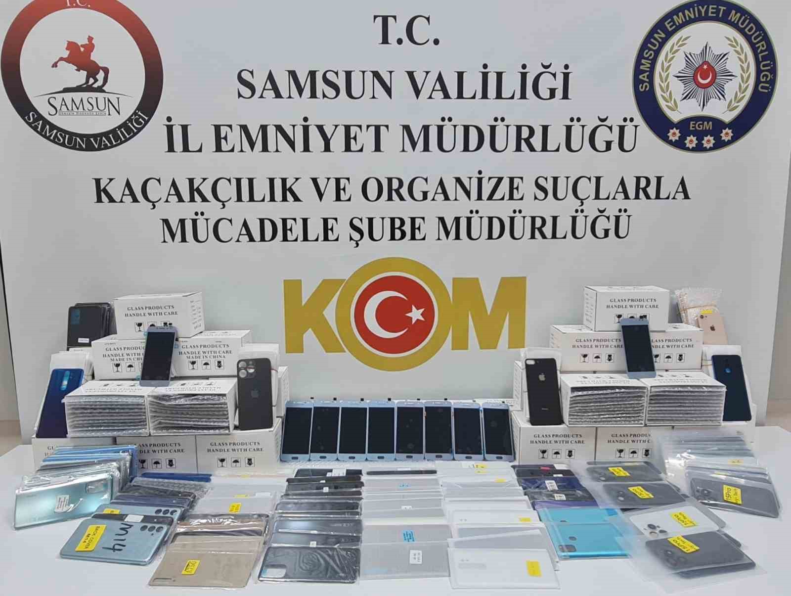 samsunda 572 gumruk kacagi telefon parcasi ele gecirildi CuvTlMs2