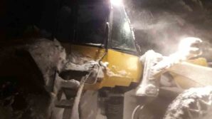 sis daginda karda mahsur kalan 5 kisi belediye ekipleri tarafindan kurtarildi PYTVaiMn