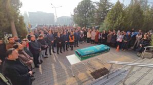 trafik kazasi sonrasi 53 gunluk yasam savasini kaybetti 1C16YFm7