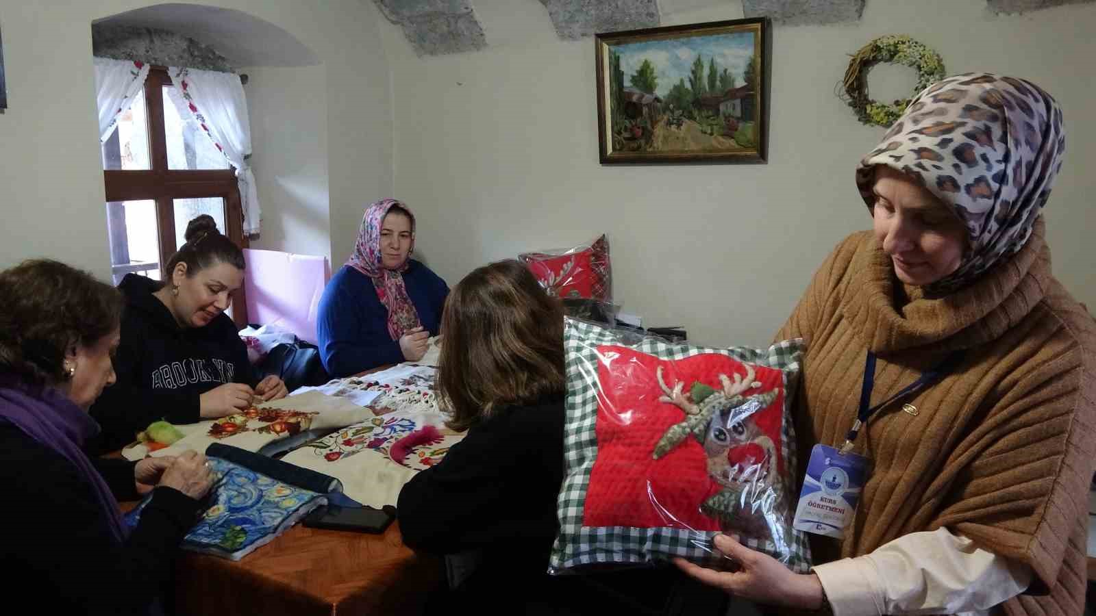 unutulmaya yuz tutmus yorgan desenleri artik giysilerde ve cantalarda hayat buluyor mGHBD7Ps