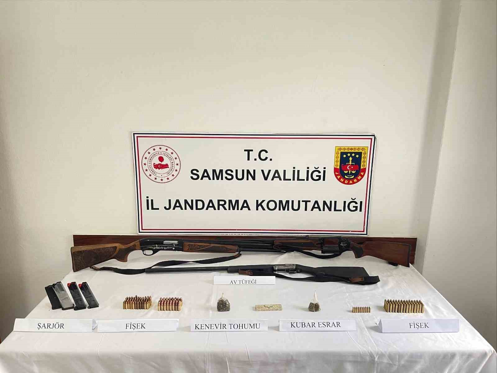 uyusturucu ve silahla yakalandi XVPKSRYM