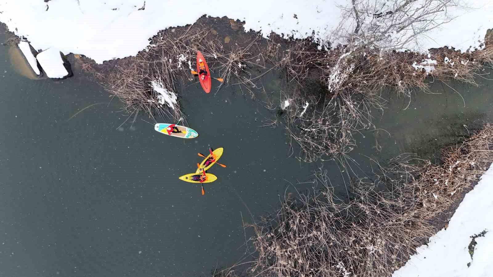 beyaza burunen fatsa gaga golu kanolarla renklendi a2HRbnOa