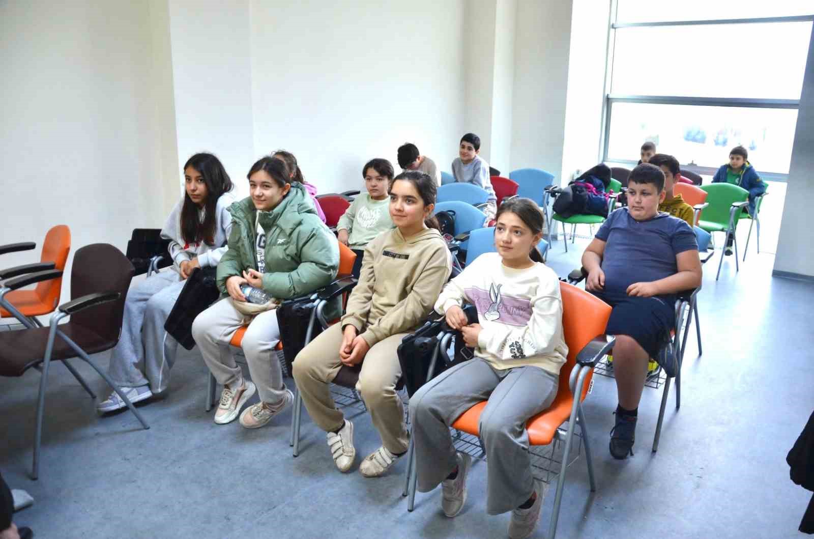 biz bir takimiz projesi ogrencilerine moral ziyareti 2HUOzWrZ