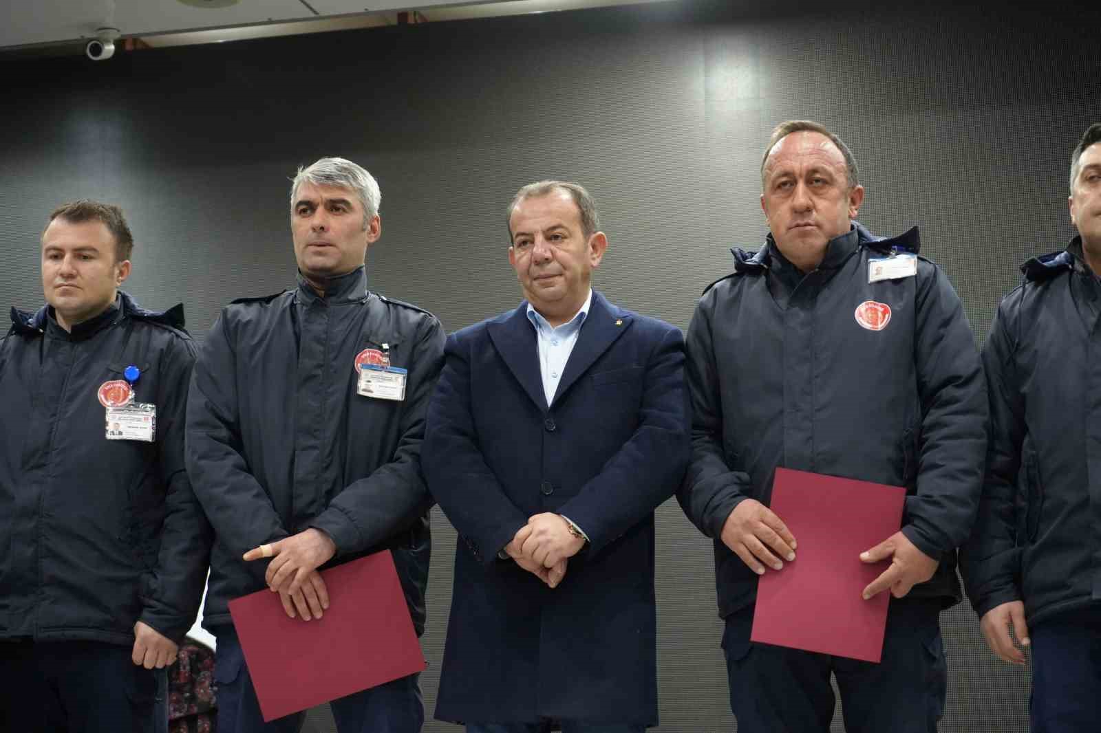 boluda itfaiye personeline hizmet seref belgesi verildi 8E5kXpBs
