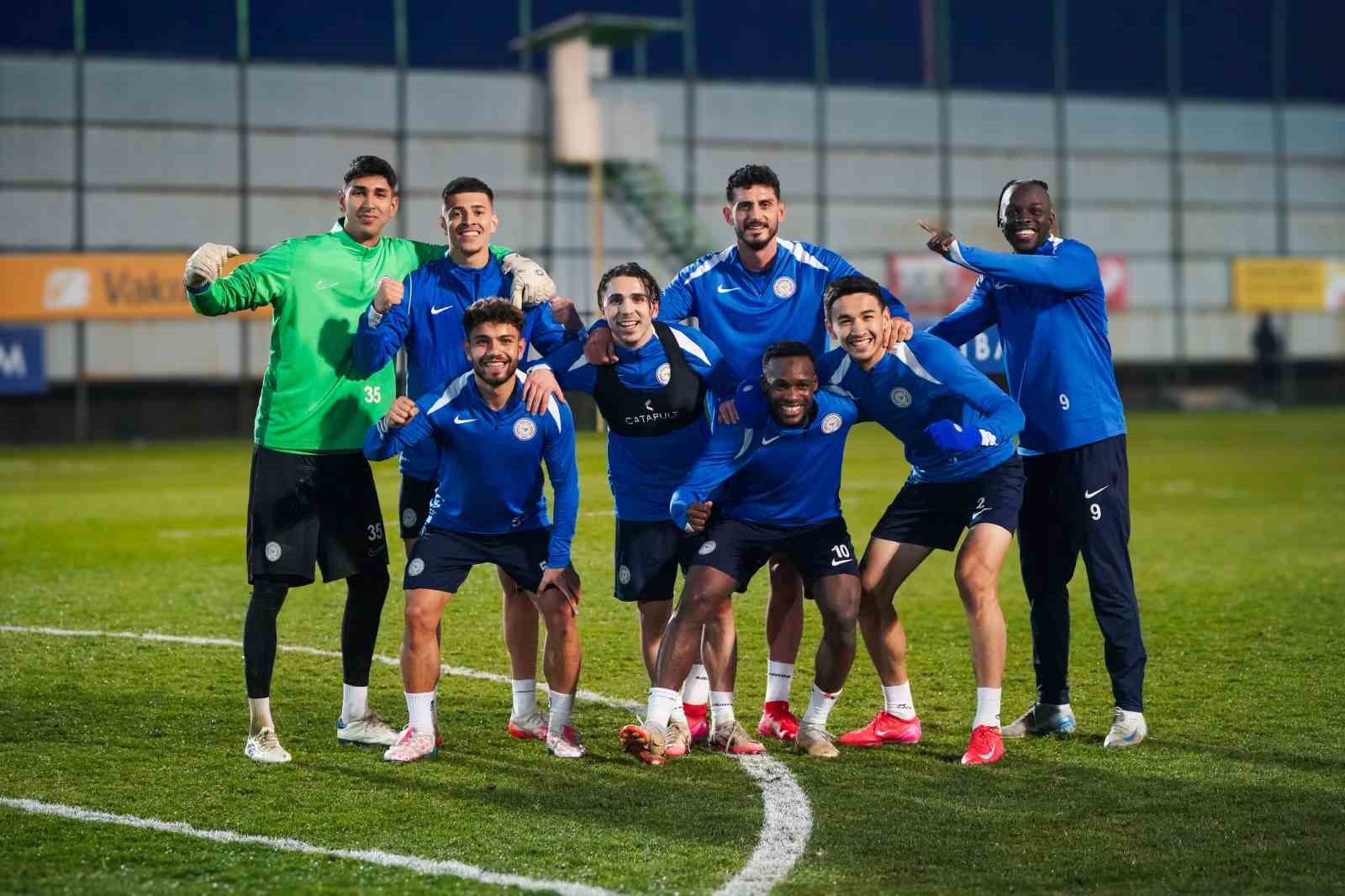 caykur rizespor galatasaray maci hazirliklarina basladi YEac71Rm
