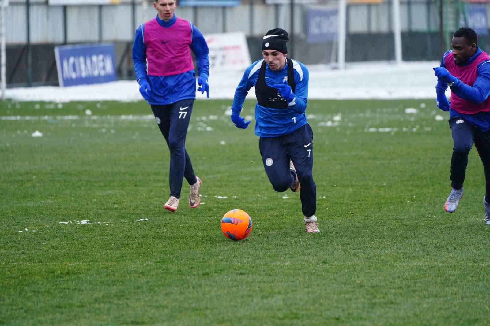 caykur rizespor samsunspor hazirliklarini surdurdu GSUIb5QQ
