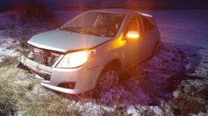 corumda takla atan otomobildeki 3 kisi yaralandi UsntBgmX