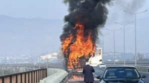 damperli kamyon alev alev yandi AXsLaHuU