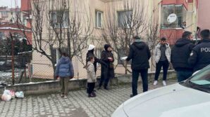 eski sevgilisini bicakla kafasindan yaraladi p4wCaavO