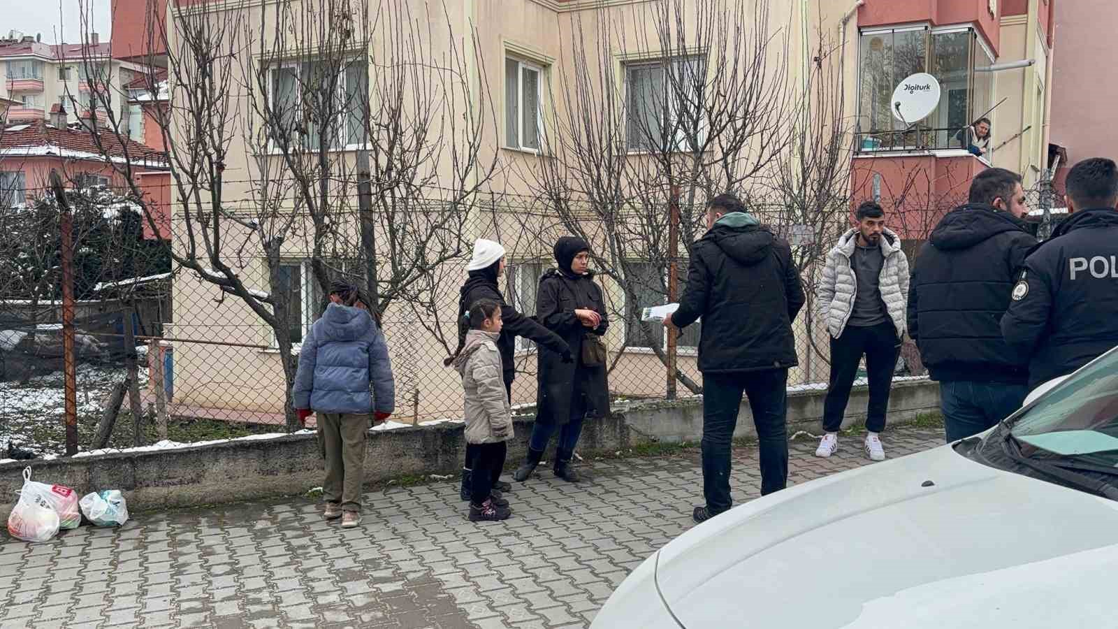 eski sevgilisini bicakla kafasindan yaraladi p4wCaavO