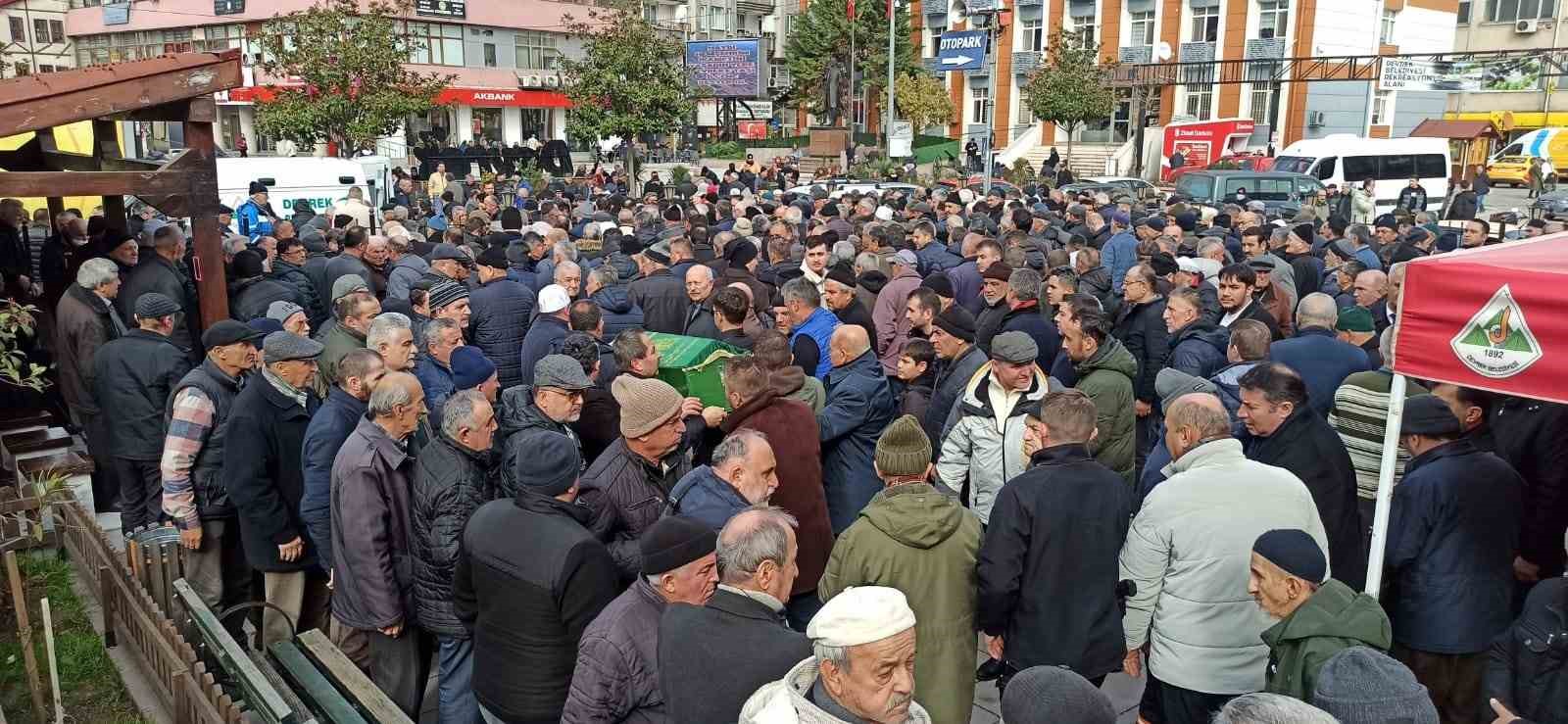 gorev yaptigi camiden cenazesi kaldirildi Orskhsrt