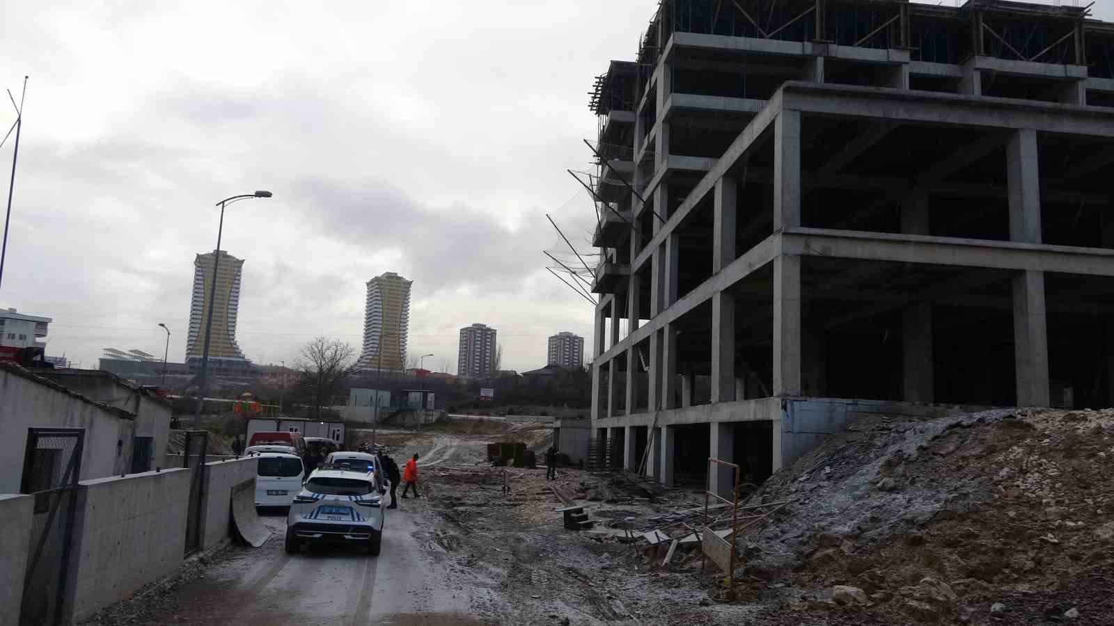 insaat iscileri tarafindan yarali halde bulunan genc kadin hayatini kaybetti Umr8aSlp
