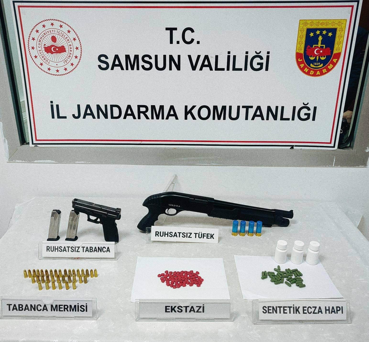 jandarmadan uyusturucu operasyonu H4rTDYUm