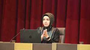 karabuk universitesinde ogrencilere mesleki oryantasyon egitimi zCpe8bbL