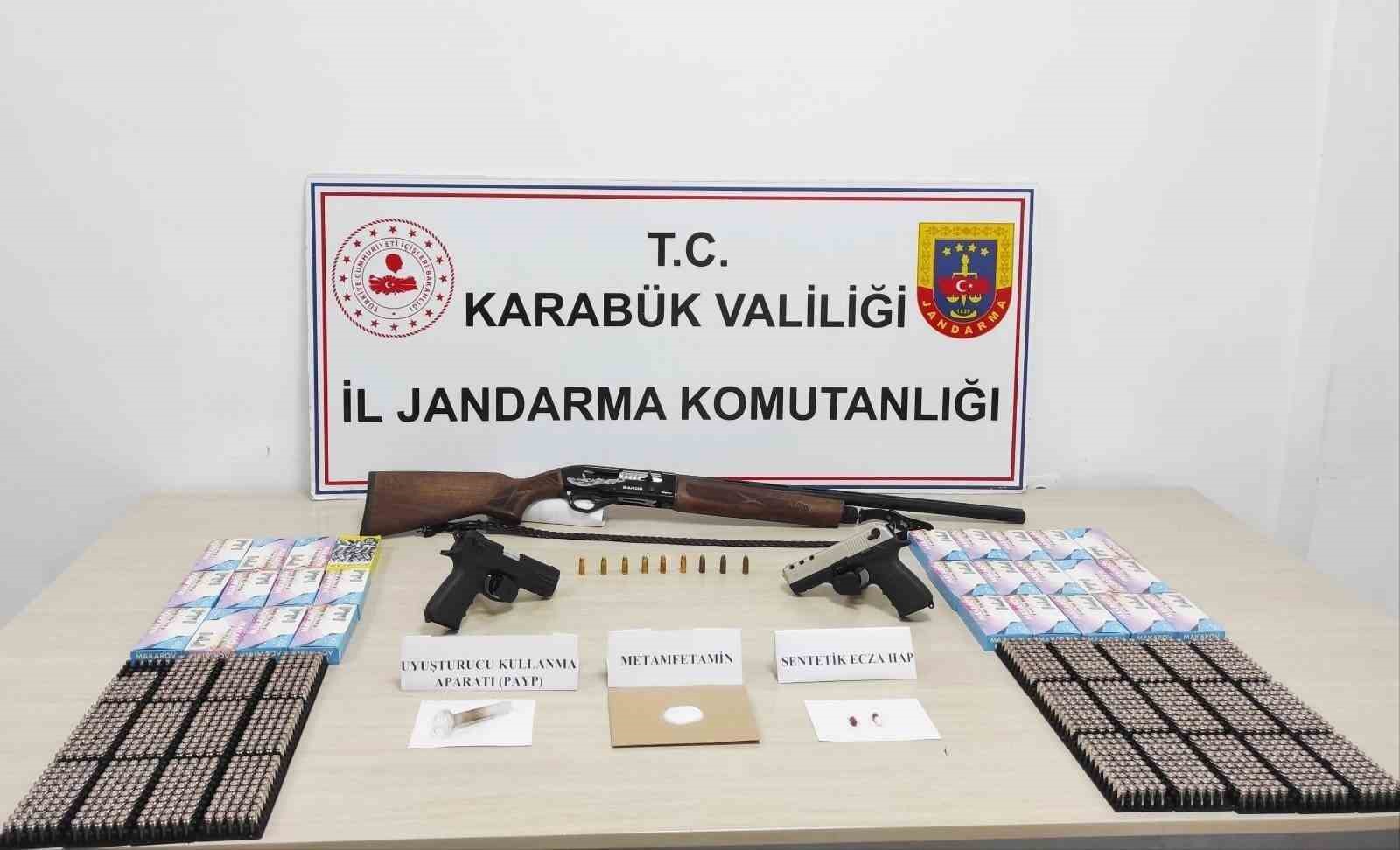 karabukte uyusturucu operasyonu 1 gozalti A4V4wIAl
