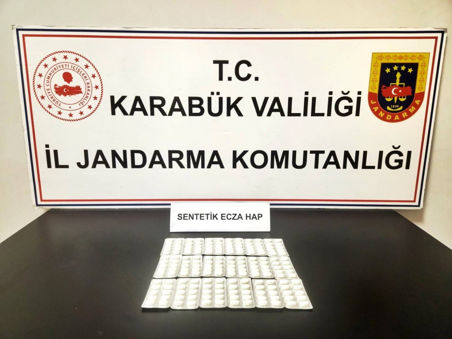 karabukte uyusturucu operasyonu 2 gozalti CNNMF1K3
