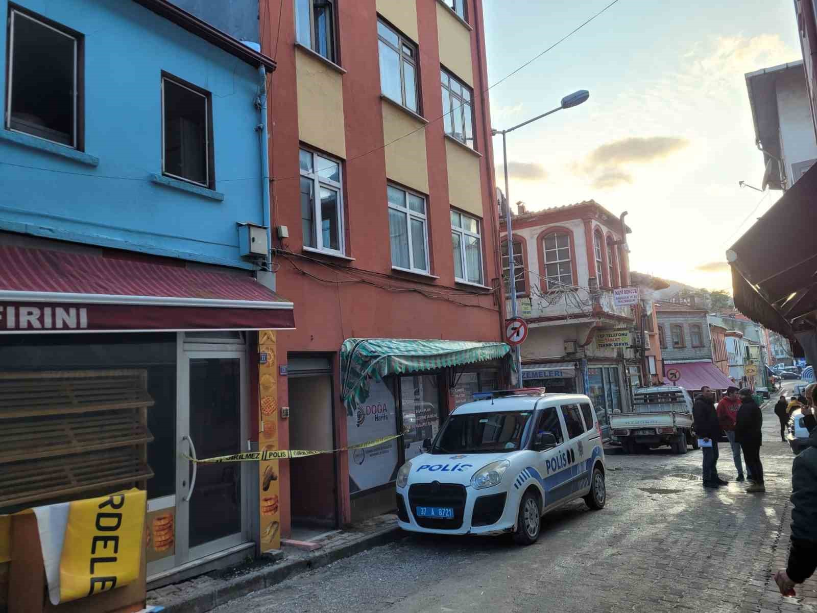 kastamonuda 73 yasindaki sahis evinde olu bulundu 2wCMISMA