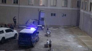 kastamonuda 8inci kattan dusen genc hayatini kaybetti 2JzNM3Qy