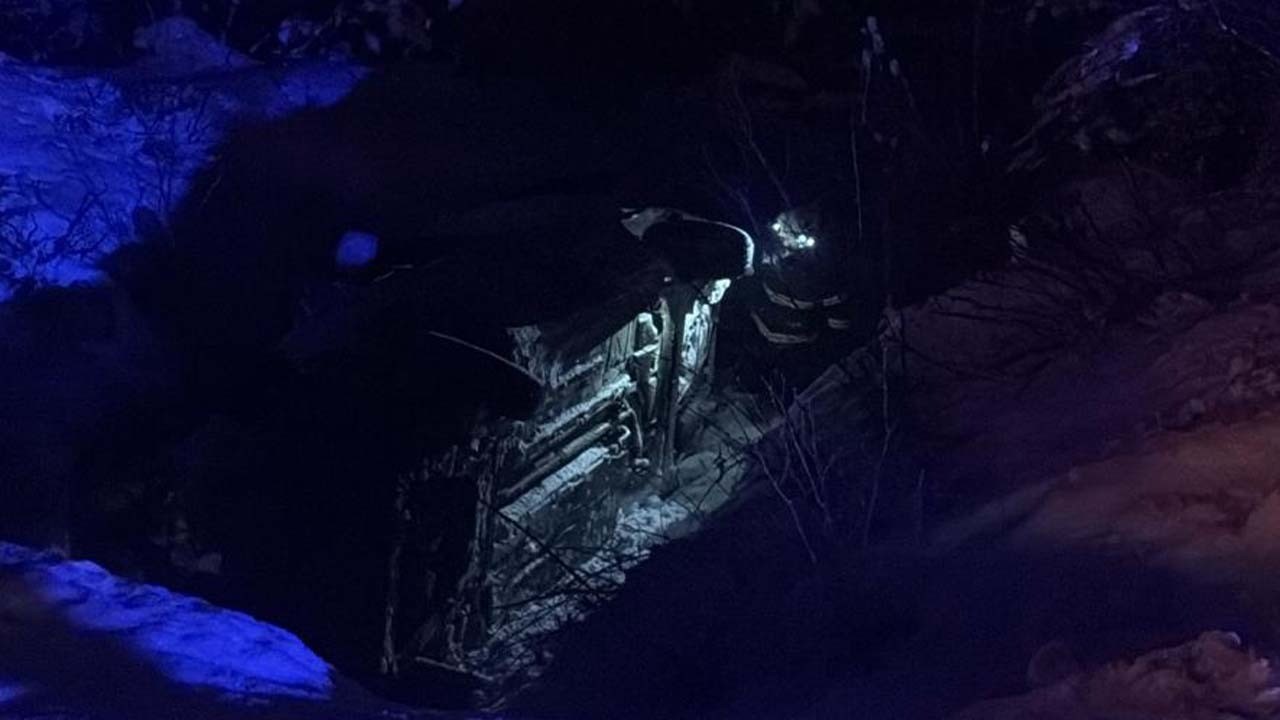 kastamonuda sarampole yuvarlanan otomobildeki 4 kisi yaralandi NK3i5tmn
