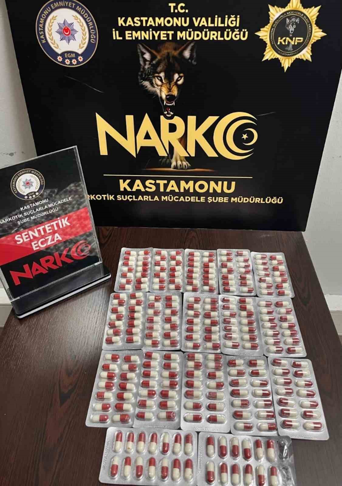 kastamonuda sentetik ecza hapla yakalanan sahis tutuklandi MnBT9prd
