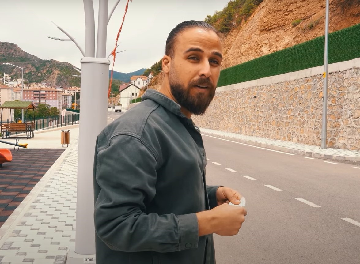 otobus kazasindan geriye arkadaslariyla cektigi kisa filmler kaldi LmCyhjqp