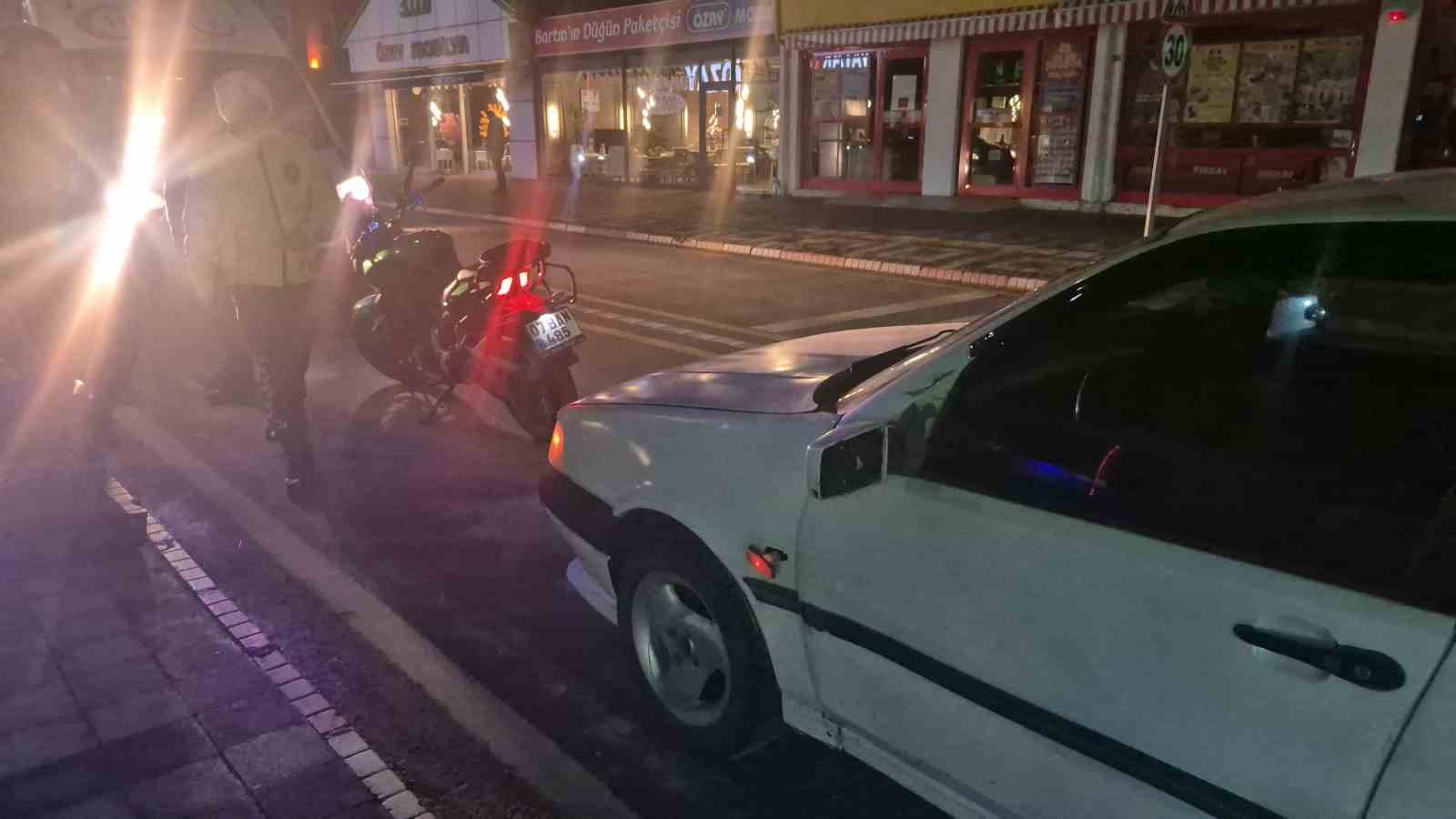 polis merkezi onunde kaza 1 yarali 9IuVykqD