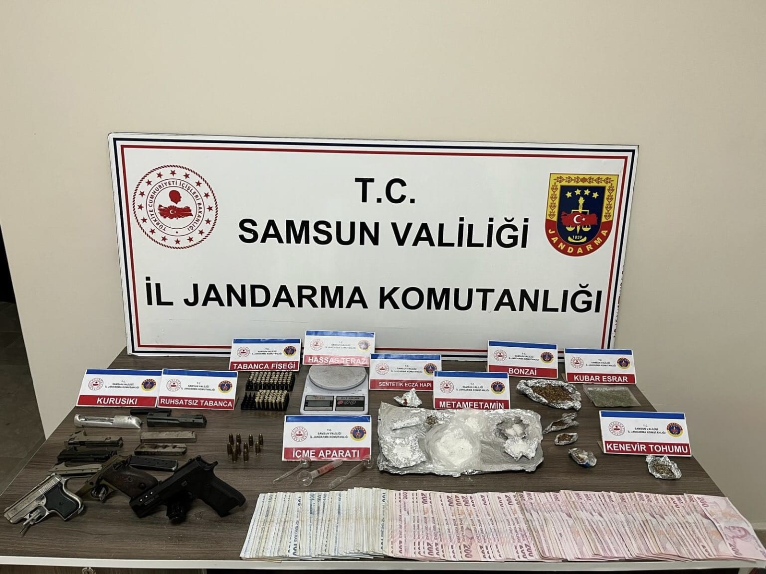 samsunda jandarmadan uyusturucu operasyonu ifIsRTWQ