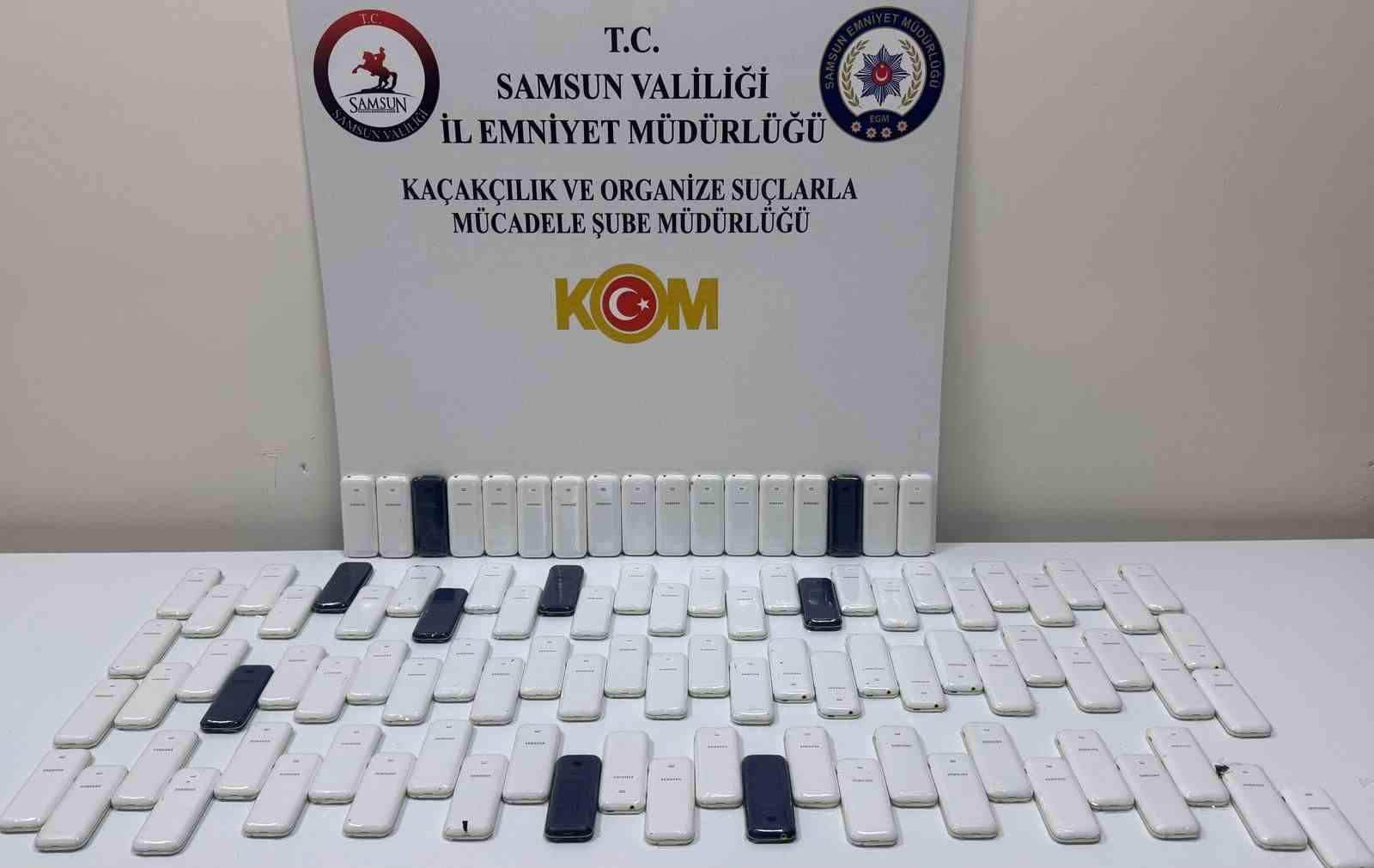 samsunda kacak cep telefonu operasyonu sgYAfRaB