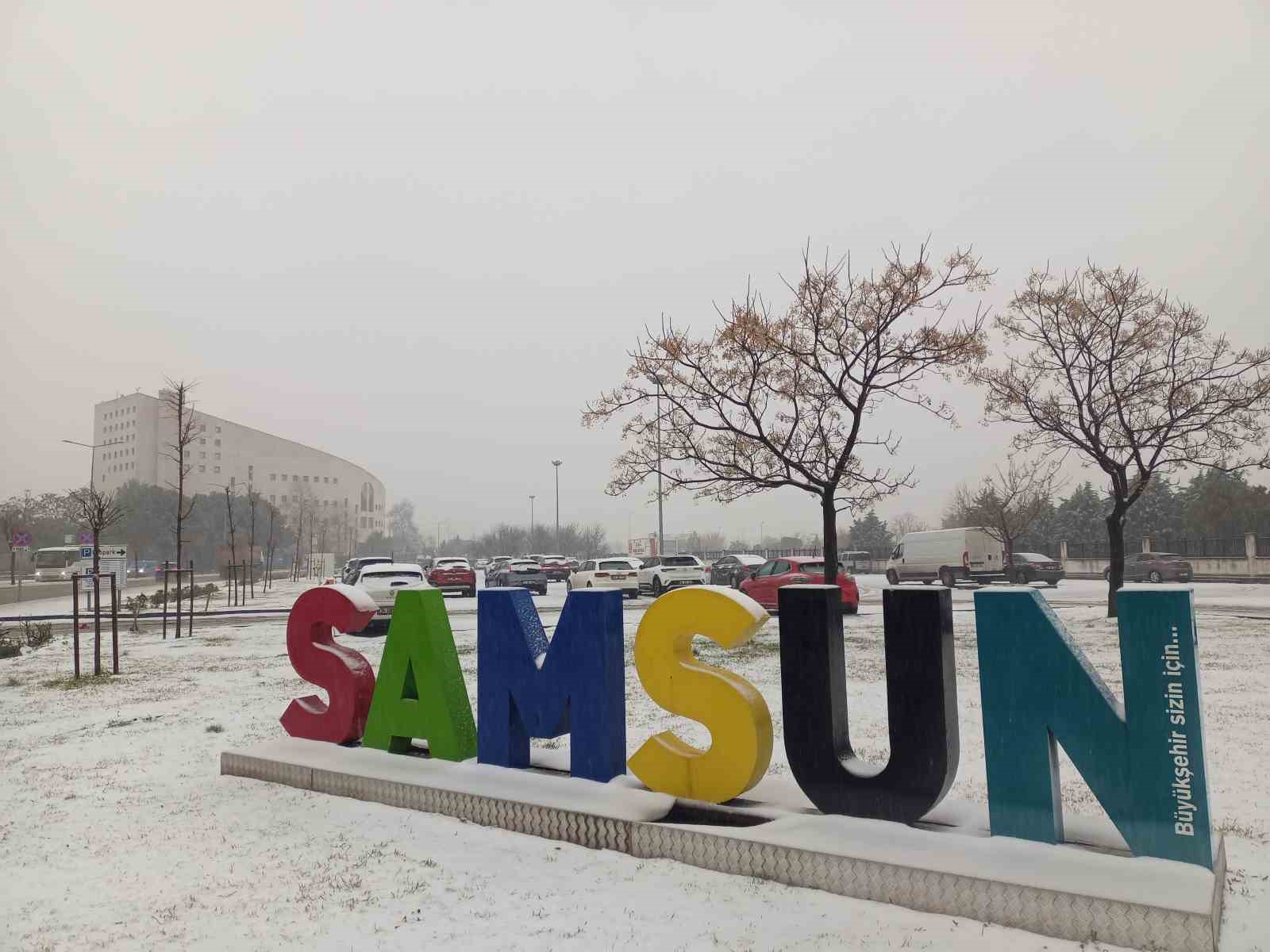 samsunda yogun kar yagisi