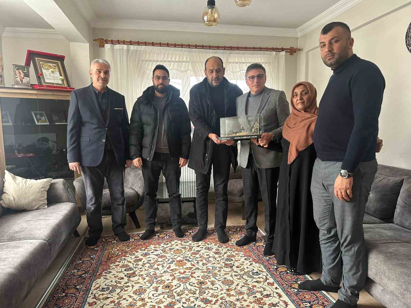 sehit mustafa baznanin adi verilen dron ve ika hainlere olum yagdiriyor Uf2hFUip