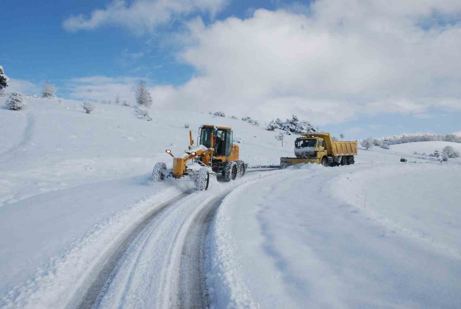 tokatta 108 koy yolu ulasima kapali