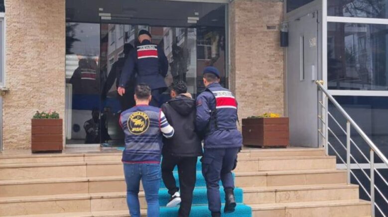 tokatta firari 2 hukumlu yakalandi sY6NQeZP