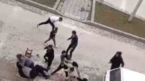 tokatta sopali tabureli kavga kamerada TFlDyd6A