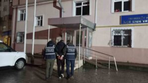 uyusturucu sucundan 125 yil hapis cezasi bulunan hukumlu yakalandi kLmOQimh