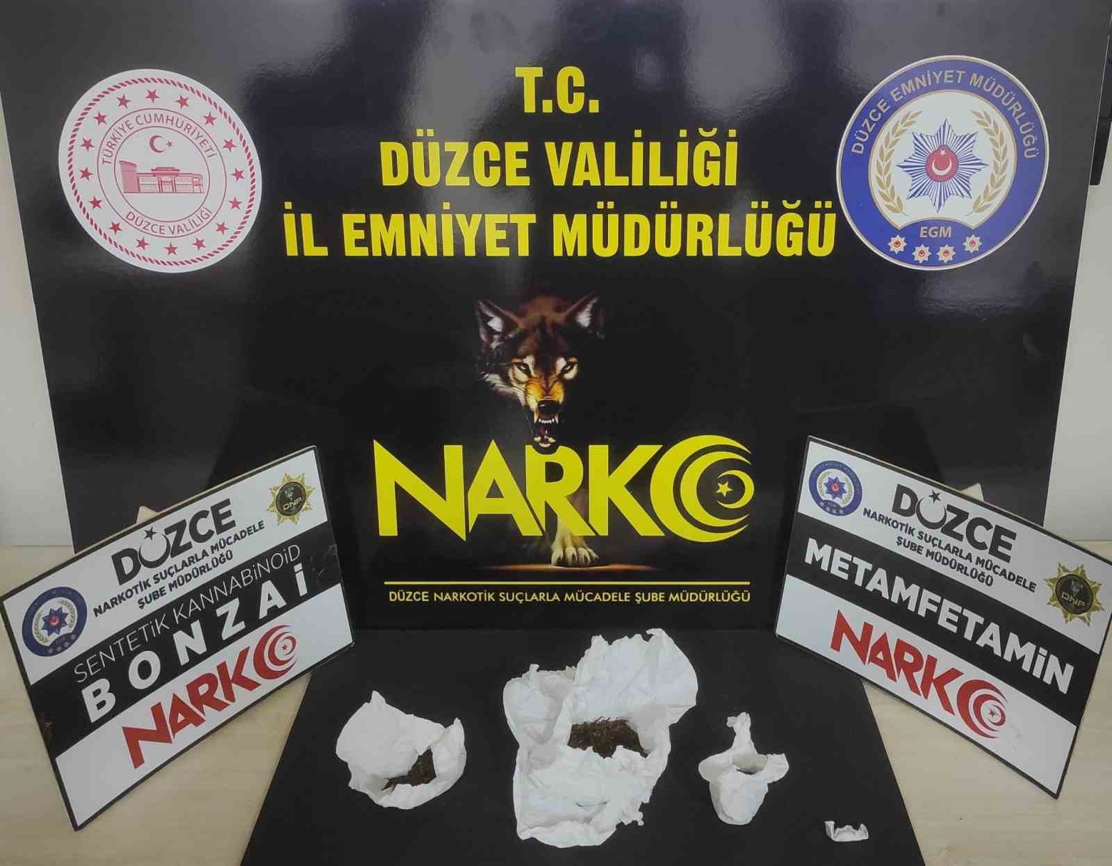 uyusturucudan 2 kisi tutuklandi 64 kisi hakkinda islem yapildi 7GTqU1wO