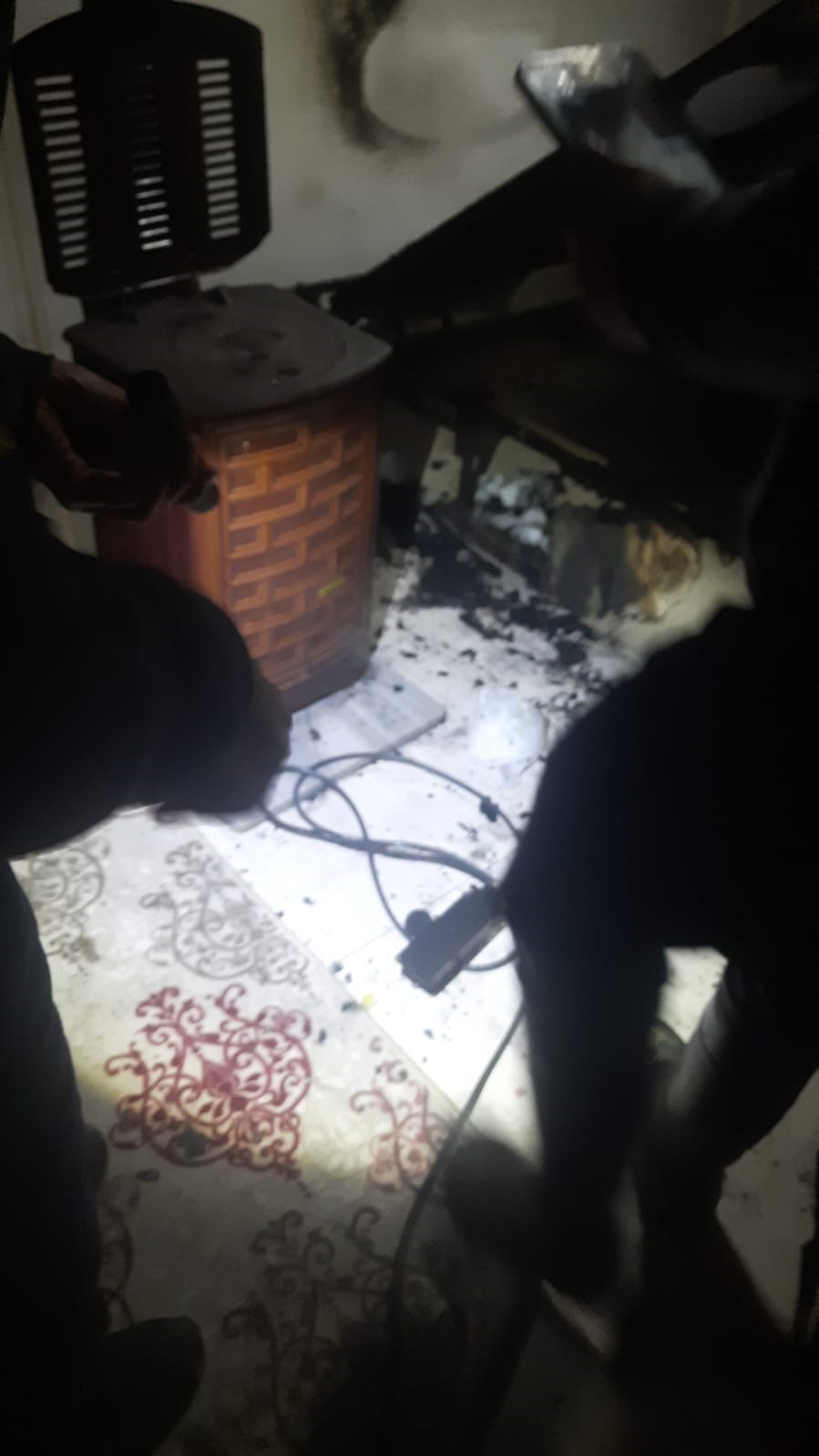 alev alan uzatma kablosu evi kule ceviriyordu LTn5GiJg