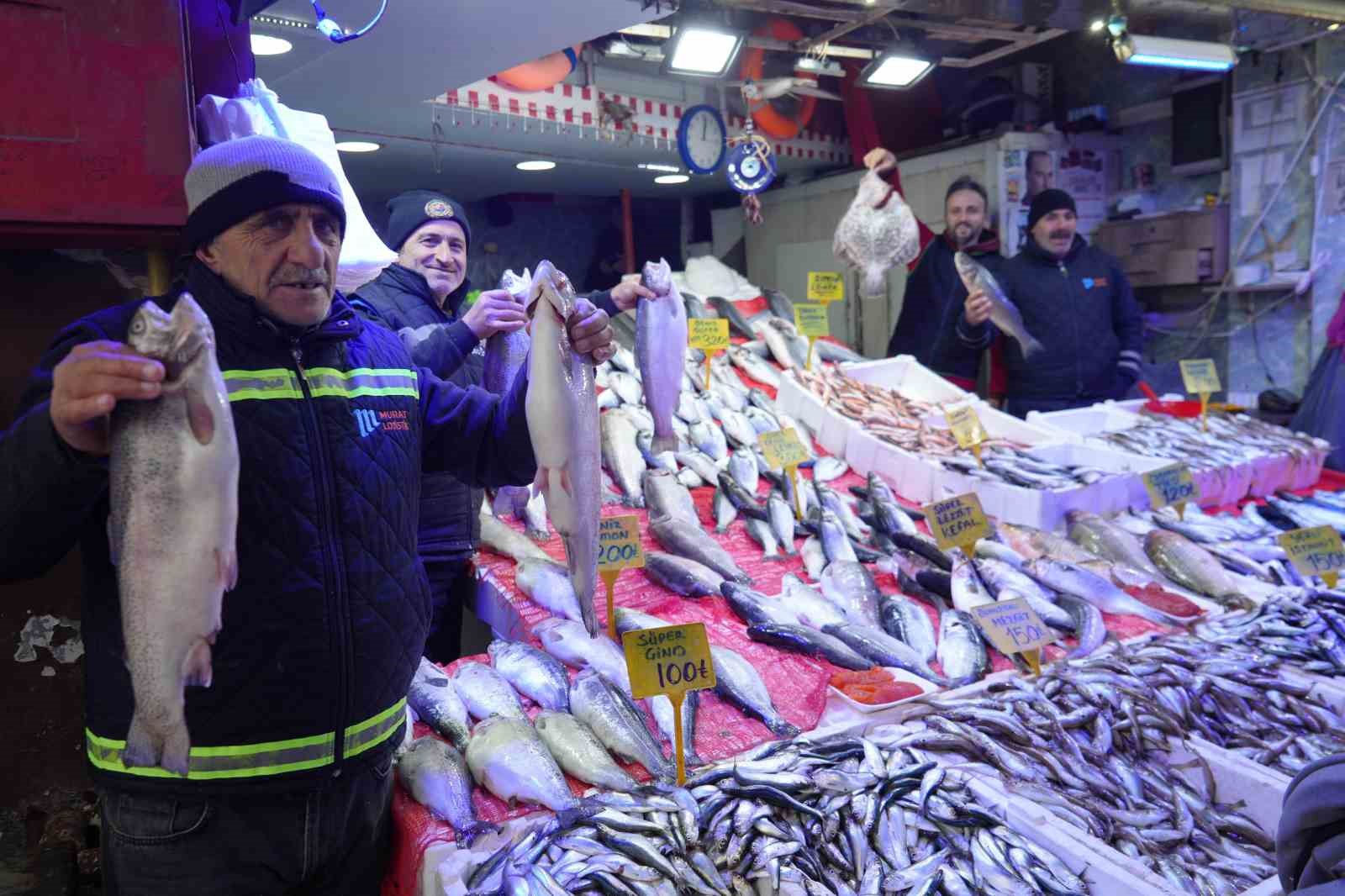 balikcilar 7 sezonda bir gelen bolluktan memnun ynMIp2KH