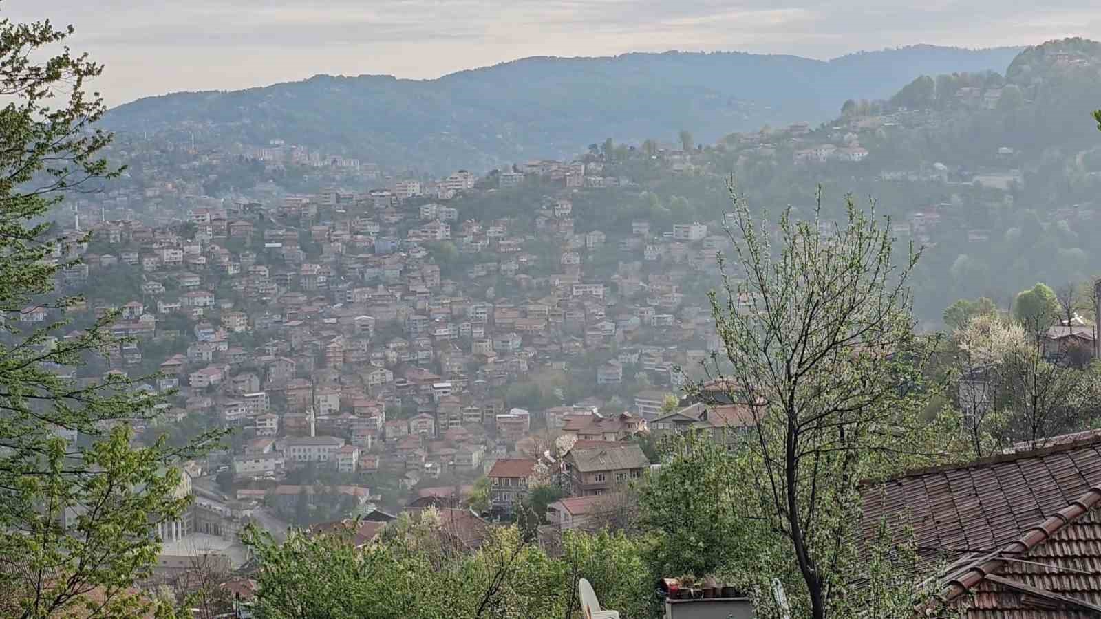 bayram sabahi korkutan gelenek i8Q6UTjs